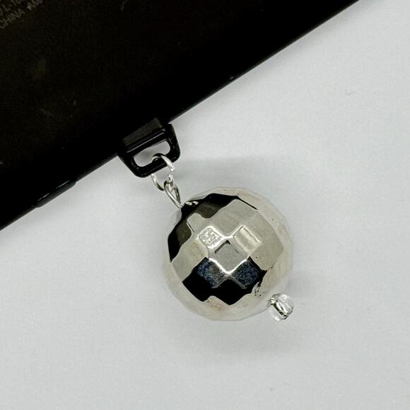 Mirrorball-Inspired Kindle Charms - Picture 5 of 6